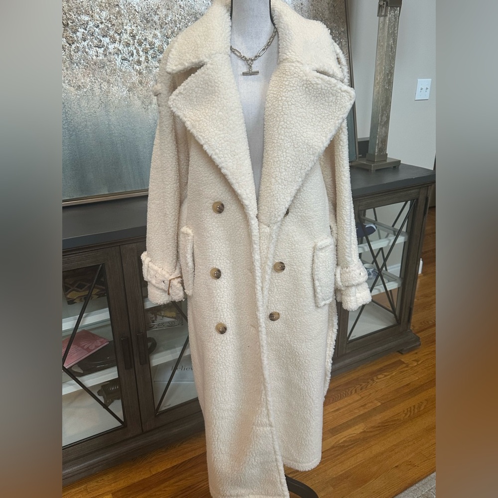 Ivory Teddy Trench Coat Lining